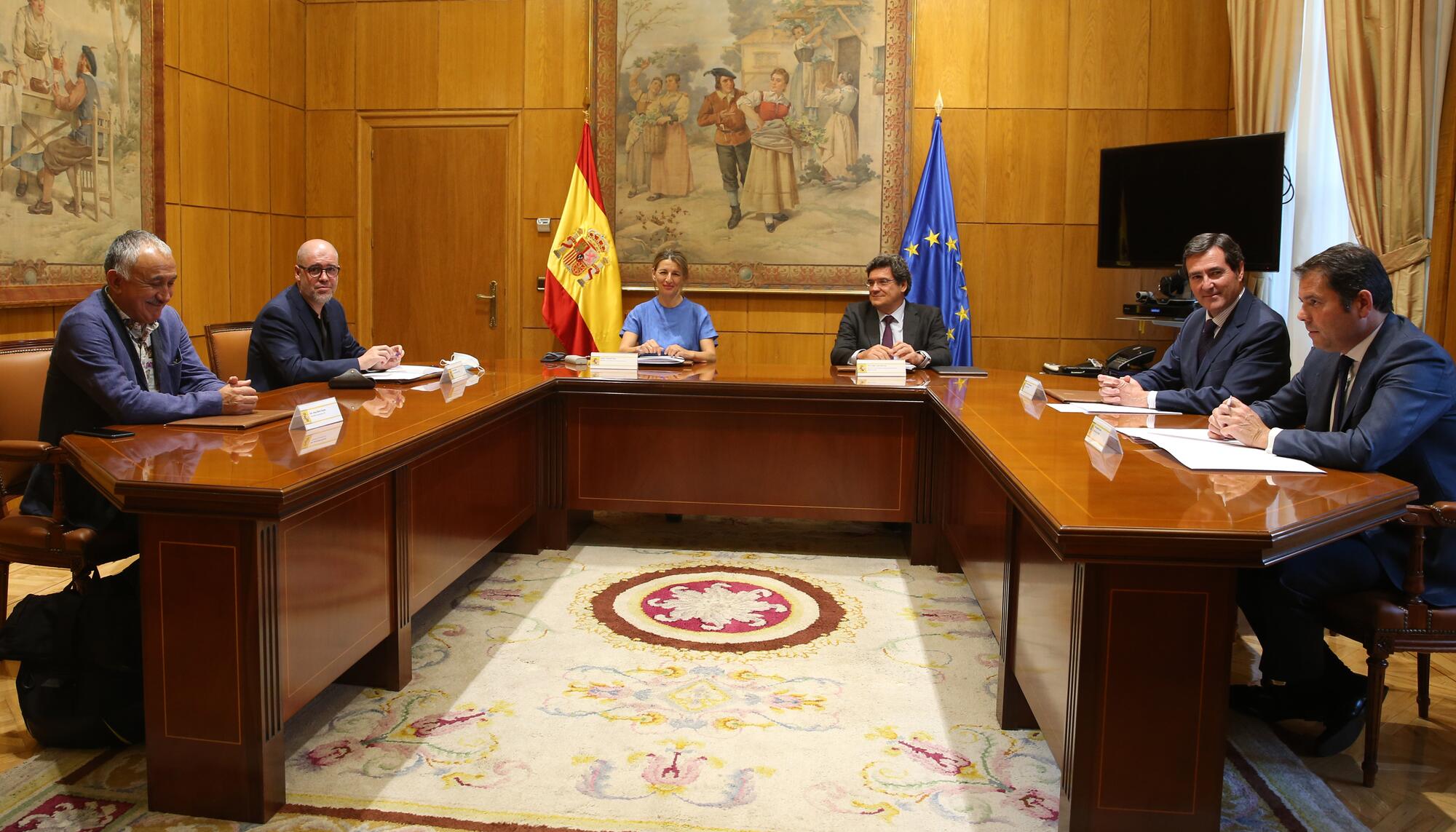 Yolanda Díaz y los agentes sociales